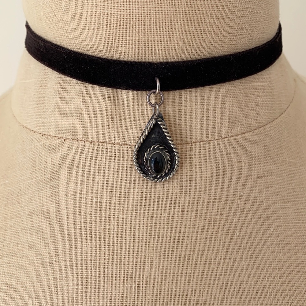 NATALIE B. JEWELRY Velvet Choker with Charm